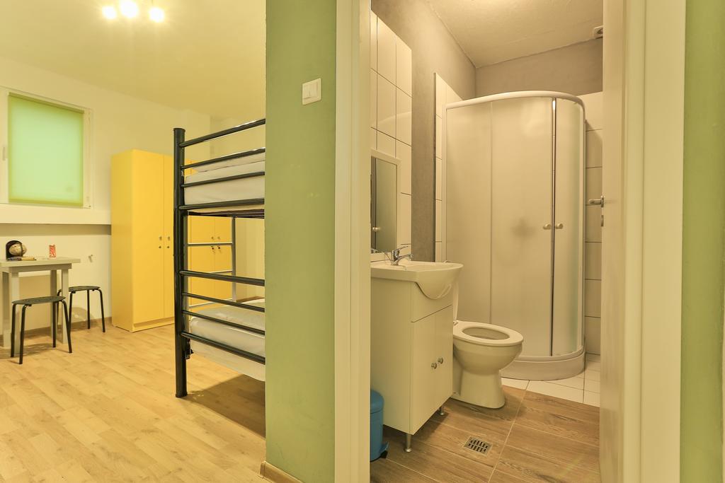 Book-A-Rest Hostel Bucureşti Rom bilde