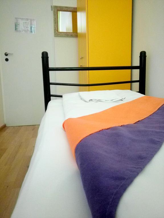 Book-A-Rest Hostel Bucureşti Eksteriør bilde